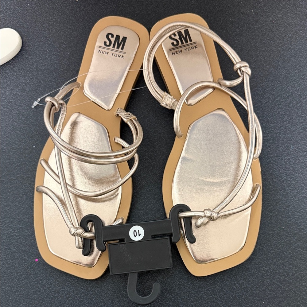 SM New York Women's Metallic Strappy Sandals